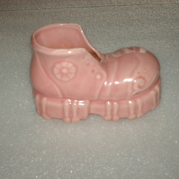 Other - Vintage pink shoe pottery planter